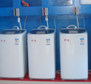 興邦I(lǐng)C卡洗衣機刷卡控制器在某大學(xué)安裝現場(chǎng)